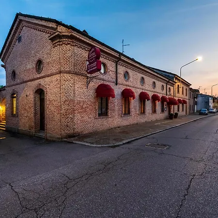 Hotel Vecchio Casello 4*