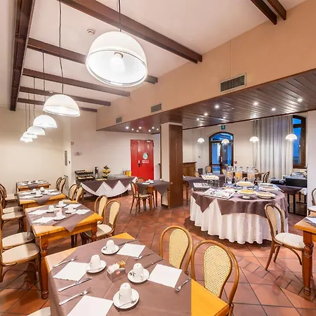 Hotel Vecchio Casello Castelleone