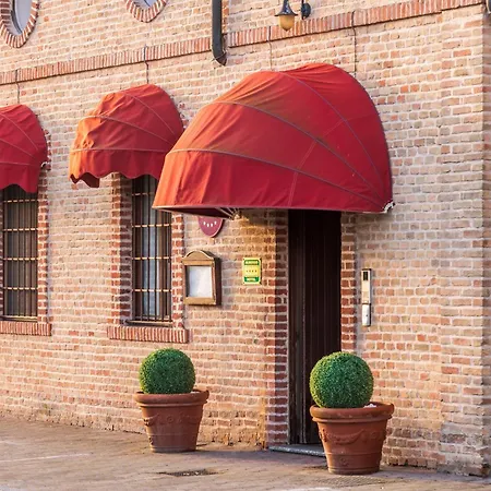 Hotel Vecchio Casello 4*
